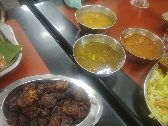 Sri Ananda Bahwan - Gastronomi dan perhotelan