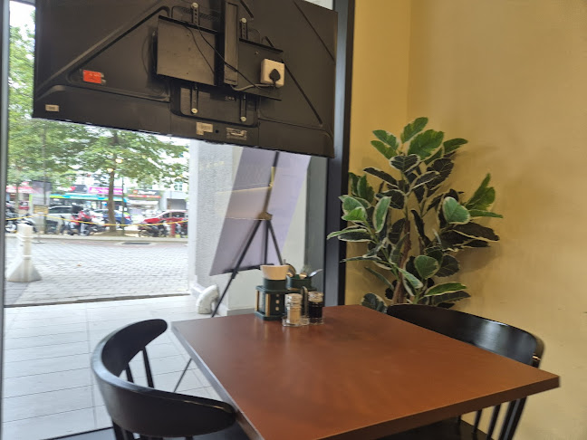 KOPIHUT (Sri Permaisuri Cheras) - Gastronomi dan perhotelan