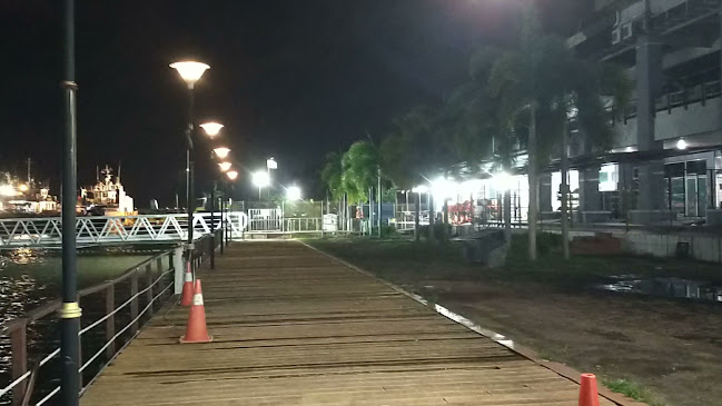 Opinii despre Bytes Cafe Duyong Marina & Resort în Kuala Terengganu - Gastronomi dan perhotelan