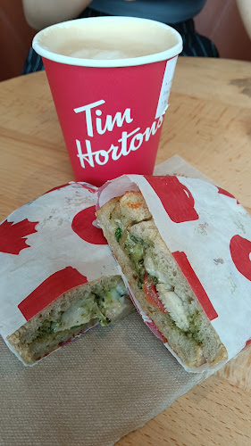 Domino's Bandar Seri Permaisuri - Gastronomi dan perhotelan