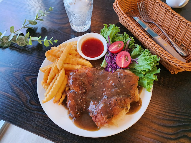 Opinii despre 1188 Sky Cafe 1188天空咖啡厅 în Kuala Selangor - Gastronomi dan perhotelan