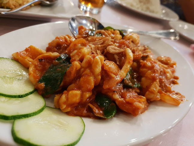 Sri Nyonya Restaurant - Gastronomi dan perhotelan