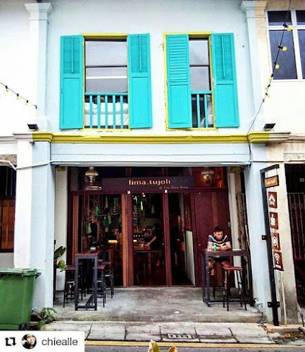 lima.tujoh Cafe & Guesthouse