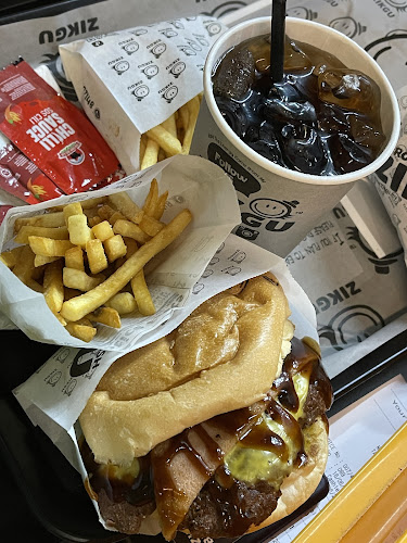Zikgu Burger - Gastronomi dan perhotelan