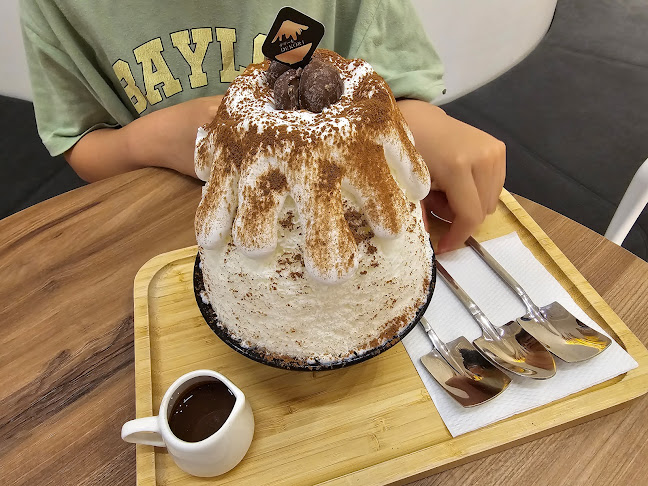 DEKÕRI Premium Café - Eco Galleria, Iskandar Puteri, Johor.