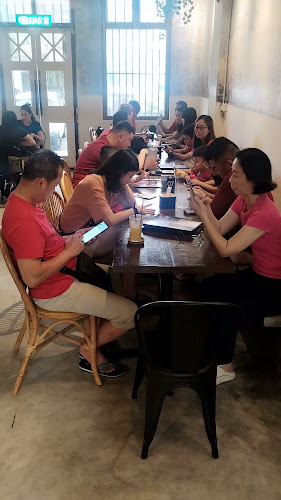 DoSomething-De Only Cafe - Gastronomi dan perhotelan