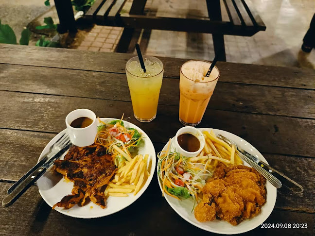 Salaza & Sons Bike Cafe - Gastronomi dan perhotelan