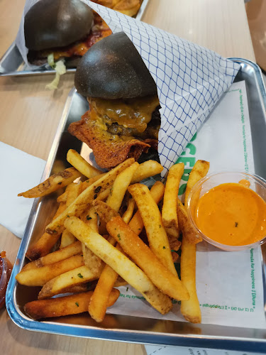 Opinii despre myBurgerLab în Kuala Lumpur - Gastronomi dan perhotelan