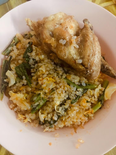 Char Kuey Teow Stadium Paroi (Bongish) - Gastronomi dan perhotelan