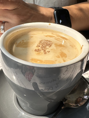 Opinii despre Sausage KL Cafe & Deli în Kuala Lumpur - Gastronomi dan perhotelan