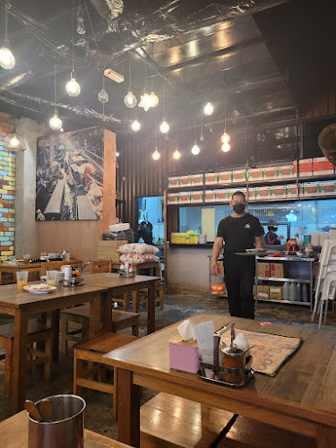 Mia Boat Noodle (Imago) - Gastronomi dan perhotelan