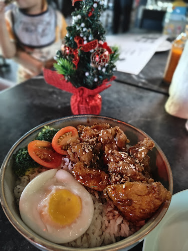 Undisclosed Location - Gastronomi dan perhotelan