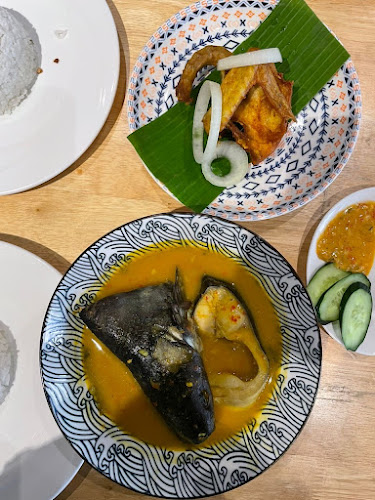 Opinii despre House Of Patin Melaka în Melaka - Gastronomi dan perhotelan