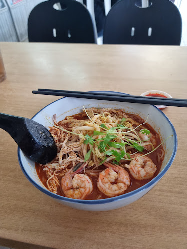 98, Jln Padungan, 93100 Kuching, Sarawak