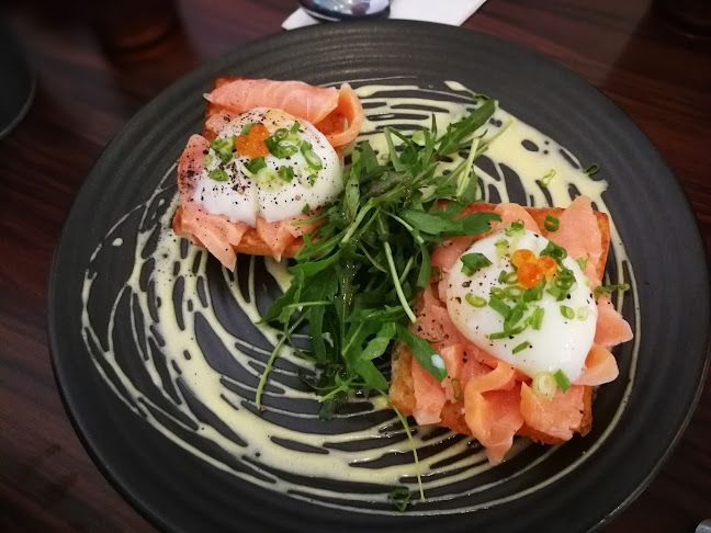 Comentarii opinii despre The Replacement - Lodge & Kitchen