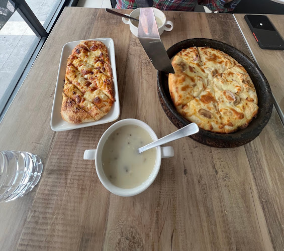 Pizza Hut - Petaling Jaya