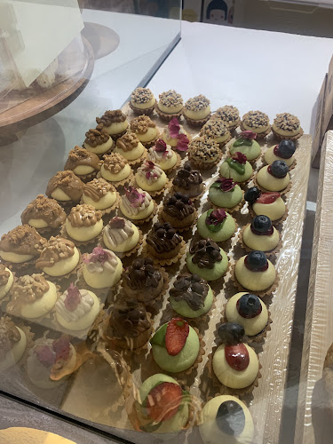 CRUMBSANDMINT - Shah Alam