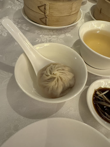 Shanghai Restaurant - Gastronomi dan perhotelan