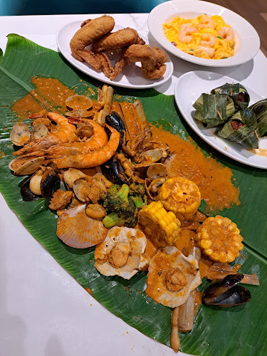 Guang Tai - Gastronomi dan perhotelan