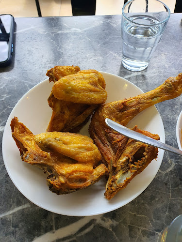 Comentarii opinii despre Hayyan Huda Opah's Kitchen