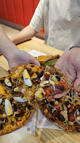 Pizzaland SS2 - Gastronomi dan perhotelan