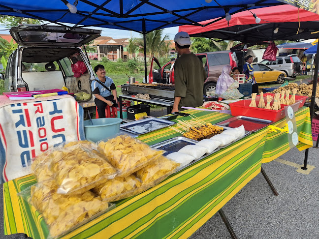 Opinii despre Pasar Malam KDSK în Lumut - Gastronomi dan perhotelan