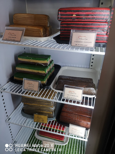 Opinii despre Di Wannie Kek Lapis Sarawak în Kuching - Gastronomi dan perhotelan