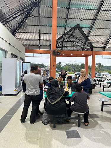 Comentarii opinii despre LAKSA Bungkus Dapur Fitri (TAKSUB HAM Corner(9W2KXA))