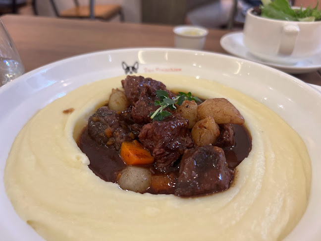 Kafe Bistro Two Frenchies