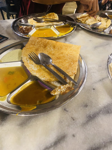 Comentarii opinii despre Restoran Nasi Vanggey Teluk Sisek