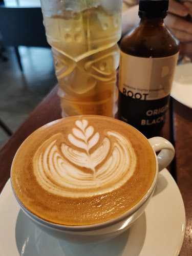 Roots Mount Austin (Relocating, To be announced) - Gastronomi dan perhotelan