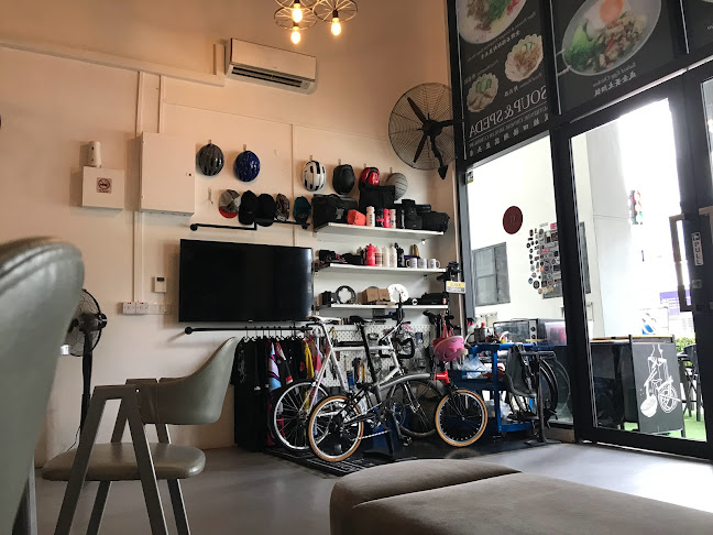 Opinii despre Kofe & Speda Sri Andalas (Authentic Chinese Muslim Cuisine By Cheras Flat Fish Head Noodle 蕉赖四楼鱼头米) în Klang - Gastronomi dan perhotelan