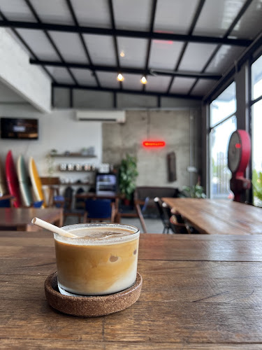 SWELL by Vamos - Gastronomi dan perhotelan