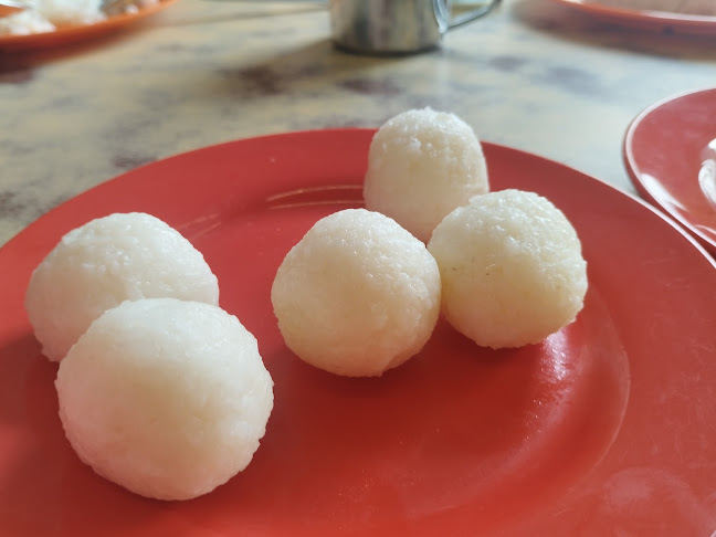 Ee Ji Ban Chicken Rice Ball Halal Melaka - Melaka