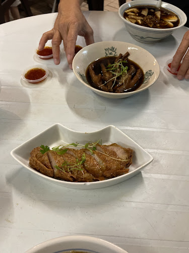 98, Jln Padungan, 93100 Kuching, Sarawak