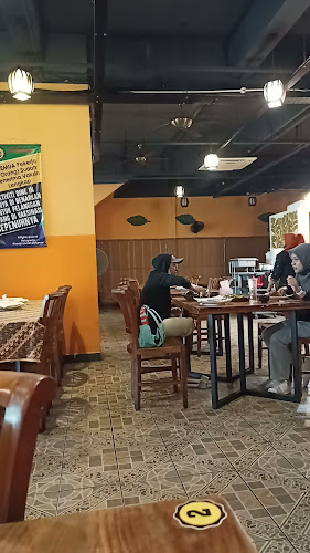 Opinii despre Rumah Makan Cibiuk Shah Alam în Shah Alam - Gastronomi dan perhotelan