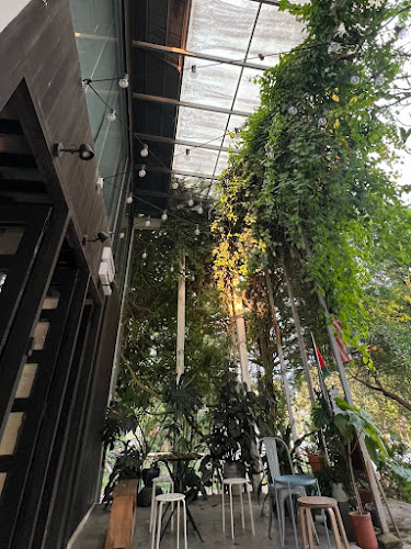 Kafe Rimbun dan Kopi - Gastronomi dan perhotelan