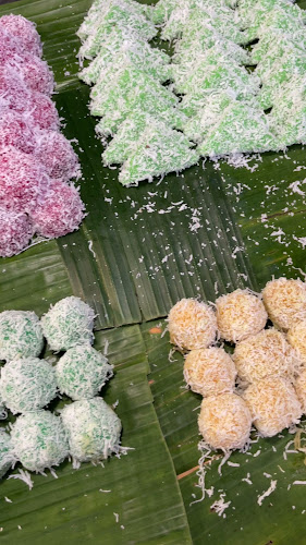 Opinii despre Kueh Cafe Seksyen 13 în Shah Alam - Gastronomi dan perhotelan