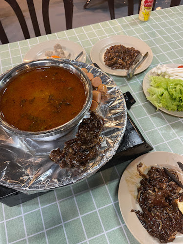 Ummi Steamboat & Grill