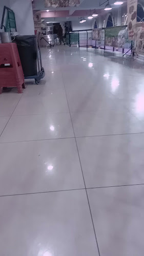 Kompleks Tun Sambanthan - Gastronomi dan perhotelan