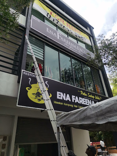 Ena Fareena Catering - Gastronomi dan perhotelan
