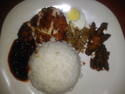 Nasi Lemak Tip Top @ Stadium Darulaman