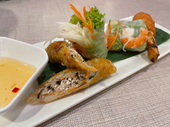 Ăn Viet, Paradigm Mall (Non-halal)