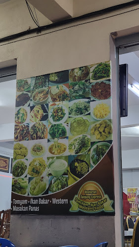 Opinii despre Restoran Tanjung Express în Port Dickson - Gastronomi dan perhotelan