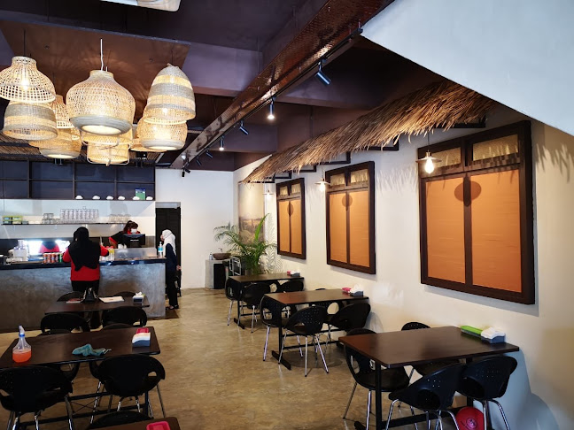 Ayam Penyet Kuala Selangor - Kuala Selangor