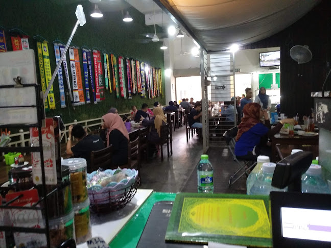 Kafe Desarasa - Gastronomi dan perhotelan