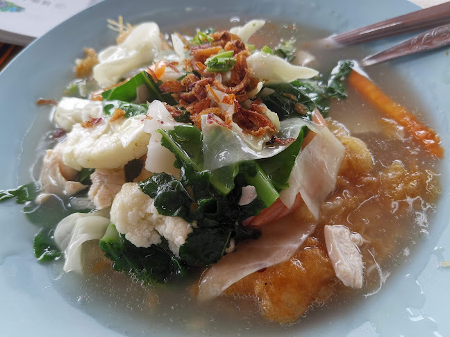 Renang Tomyam - Gastronomi dan perhotelan