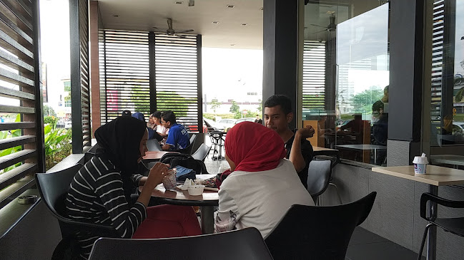 Comentarii opinii despre McDonald's Kulim DT