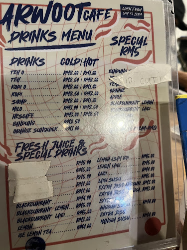 Opinii despre Larwoot Cafe ( Lumut, Perak ) în Lumut - Gastronomi dan perhotelan