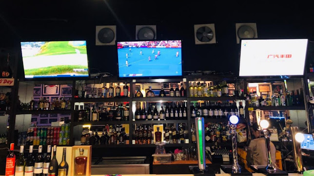 HOF Cafe Brighton Square